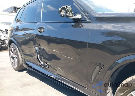 2021 BMW X5 M50I z USA, uszkodzony, nr VIN 5UXJU4C05M9E92183